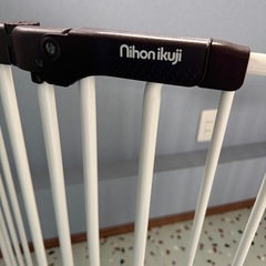日本育児 おくトビラ Sサイズ おくだけ簡単設置の ドア付きベビーゲートの画像