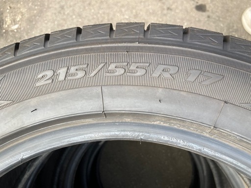 【お取引決まりました】TOYO TIRES 215/55R17 24年製　冬タイヤ