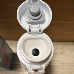 西松屋　保温水筒　500ml 新品の画像