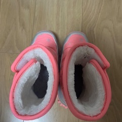 スノーブーツ　18.5㎝　ピンク色　雪の結晶の画像