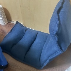 座椅子 の画像