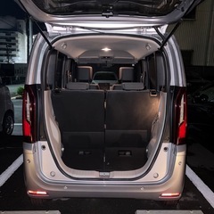 2024年式 新型N-BOX シルバー 新車並み 車検ほぼ2年の画像