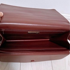 早い物勝ち　気まぐれ投稿【定価18万円】カルティエ　ショルダーバッグの画像