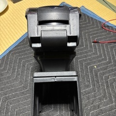 肘置き、コンソールボックスの画像