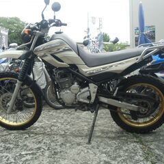 セロー250　２０１４年モデル　ＤＧ１７Ｊ型　ベージュ 　オフロード　オフ車の画像