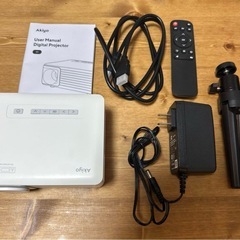 Akiyo MINI LED PROJECTOR 本体の画像