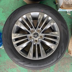 新車外し美品 40アルファード18 7J+40 PCD120ヨコハマアドバン225/60R18の画像