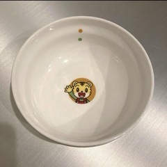 子供用食器の画像