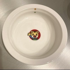 子供用食器の画像