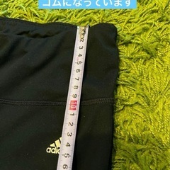 adidas アディダス　ジョガーパンツ　薄手の画像