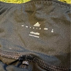 adidas アディダス　ジョガーパンツ　薄手の画像