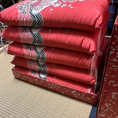 来客用 座布団5枚セット (西川)
の画像