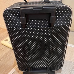 COMME CA ISM のキャリーケースの画像