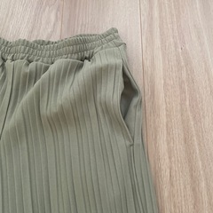 ワイドパンツの画像