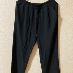 SHOO•LA•RUE イージーテーパードパンツ(黒)の画像