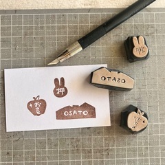 消しゴムはんこ作りの画像