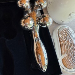 《まとめ売り》リファフォーカラット・ニュースキン・フェイススチームの画像