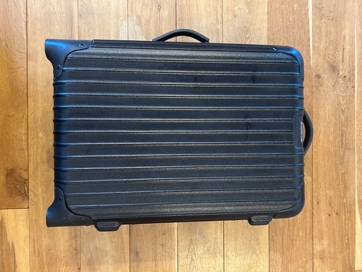美品　週末限定値引き！リモワ　サルサ　35L 2輪　機内持込可　ブラック　キャリーケース