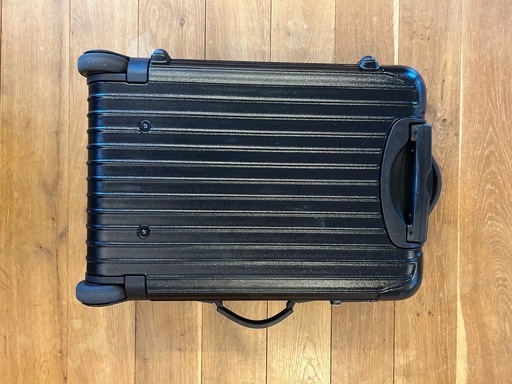 美品　週末限定値引き！リモワ　サルサ　35L 2輪　機内持込可　ブラック　キャリーケース