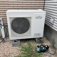 即日・夜間も対応！エアコン修理・ガス補充￥8,000~ − 大阪府