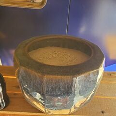 本日18日は２０００円。問い合わせないので近く削除します。火鉢。の画像