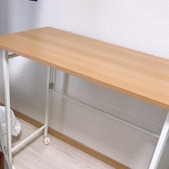 ニトリの折りたたみ式テーブル