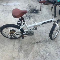 折りたたみ自転車の画像