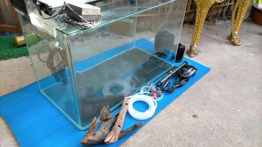 ◆ 【 特　価 】 ◆ 《  LEGLASS  KOTOBUKI  R600S  ( 曲げガラス水槽 )  》 ◆１０１7