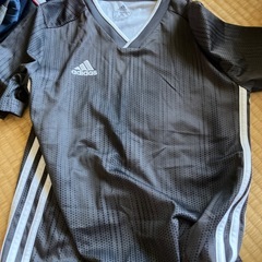 adidas150の画像