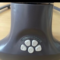 Feemom
メロディー内蔵電動スイング 2Wayベビーラック　電動バウンサーの画像