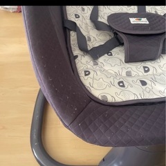 Feemom
メロディー内蔵電動スイング 2Wayベビーラック　電動バウンサーの画像