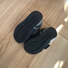 ニューバランススニーカー　13.5の画像