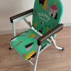 【無料】ベビー & 幼児用椅子(テーブル取り外し可)
の画像