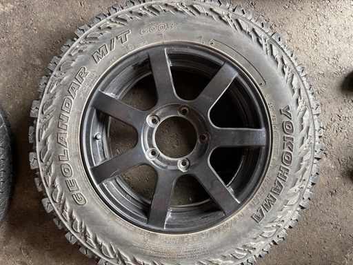 ジムニー　タイヤ　YOKOHAMA ジオランダー　M/T R16 185/85