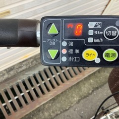 721  ヤマハ新機種電動アシスト自転車pasnatura26インチブラウンアルミボディーの画像