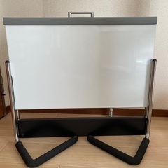 ベビーゲート ベビーストップ パネルナ 自立式 ホワイトボード 2つの画像