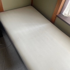 『あげます！』脚付シングルベットの画像