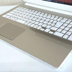 東芝　dynabook　Full HD IPS 15.6インチ  高性能Core i7　8GB　新品SSD256GB　 Bluetoothの画像
