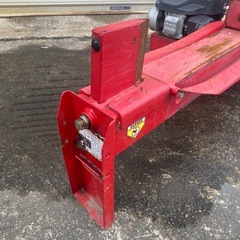 M1017711K 8トン MTD　薪割り機 エンジン式 LS8 小型 ログスプリッター破砕力8t　【MTD TROY-BILT】　MTD LS8 動作品　中古品 現状品の画像