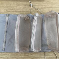 ★新品未使用★化粧ポーチ★ペンケースや筆箱にも使用可？★and us★の画像