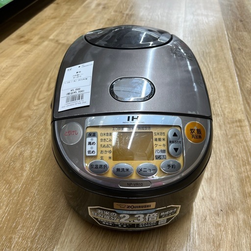 ZOJIRUSHI ゾウジルシ IH炊飯ジャー NP-VR10 2016年製 5.5合炊き キッチン家電 炊飯器 のご紹介です！　