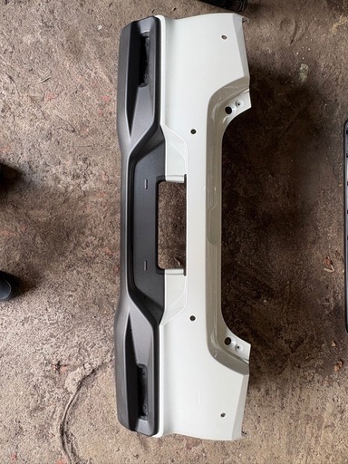 スズキ　現行スイフトZCEDSリアバンパー