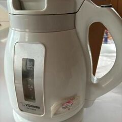 象印 電気ケトル 0.8L ホワイト CK-HB08-WA USEDの画像