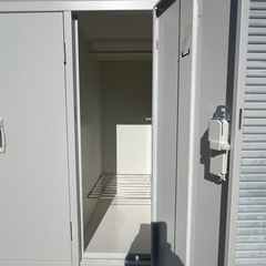名古屋市内お届け無料179×90×51ロッカー鍵付きの画像