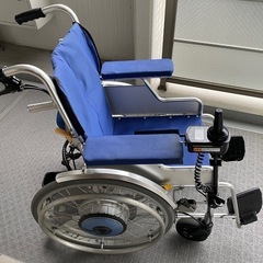 値下げしました　YAMAHA電動車椅子＋充電器＋バッテリー2つ の画像