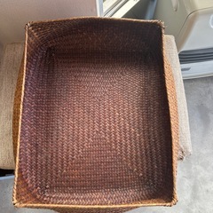 ワイヤー入りバスケットの画像