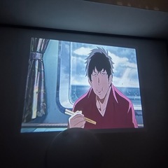 天井投影プロジェクター　寝ながら映画鑑賞いかがですか？の画像