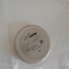 化粧品 ファンデーションの画像