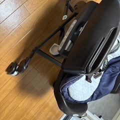 combi　電動ハイローチェアの画像