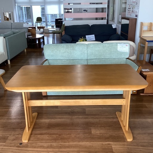 ダイニングテーブル【町田市再生家具】252040